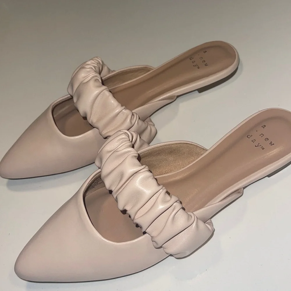 Mules - Picture 2 of 5